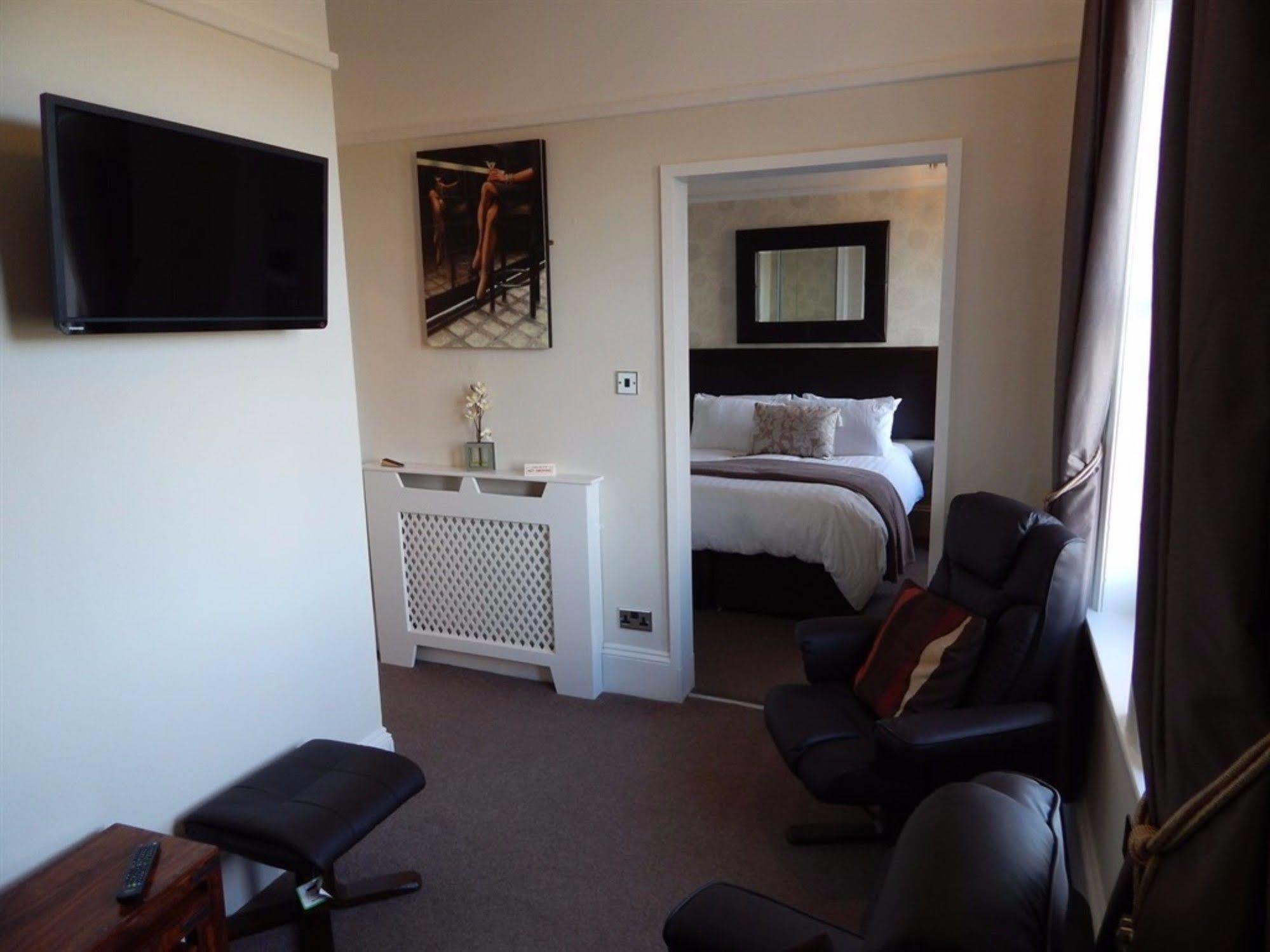 Hotel 3 Norfolk Square Great Yarmouth Exterior foto